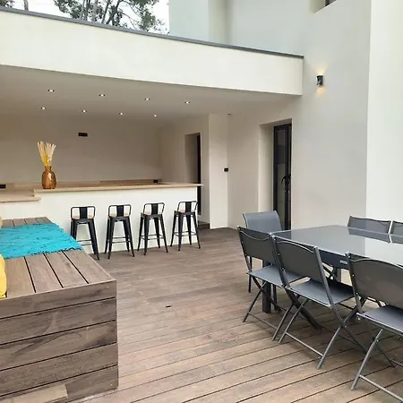 Industrial Luxury Nimes & Arles Villa Beaucaire  Exterior photo