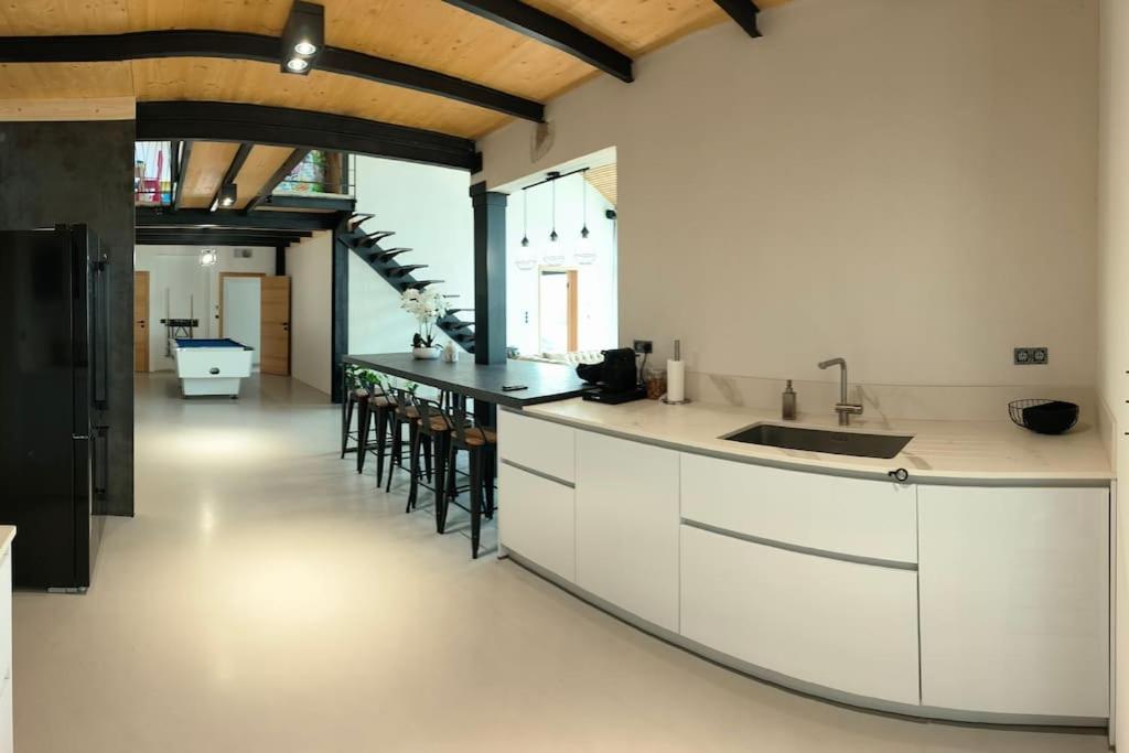 Industrial Luxury Nimes & Arles Villa *