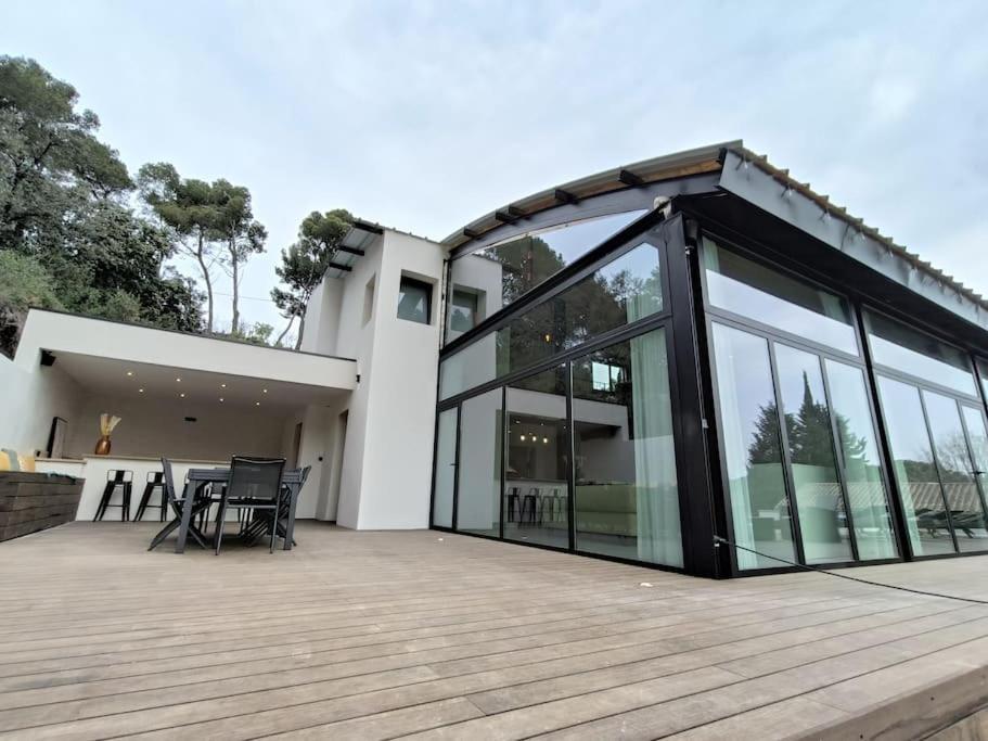 Industrial Luxury Nimes & Arles Beaucaire (Gard)