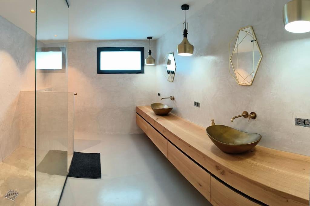 Industrial Luxury Nimes & Arles Villa *